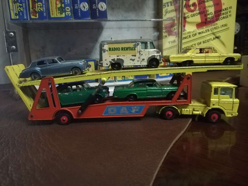 Matchbox Car Transporter with 5 cars