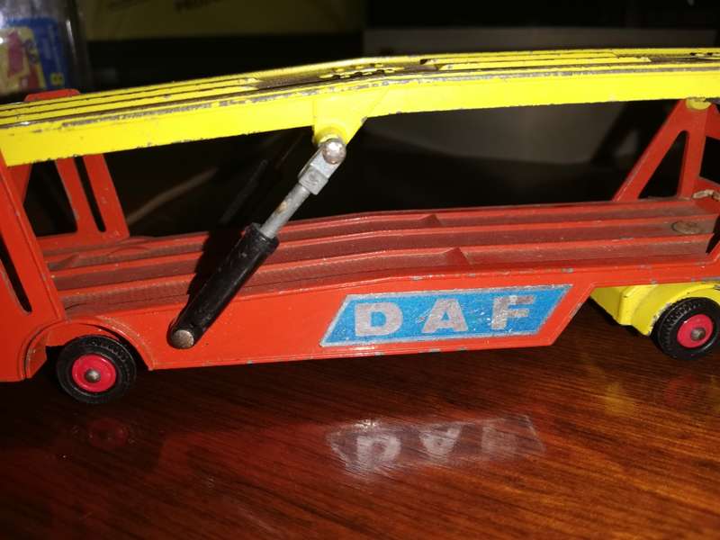 Matchbox Car Transporter with 5 cars
