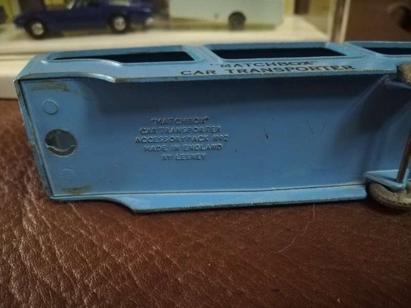 Matchbox Car Transporter plus Cars