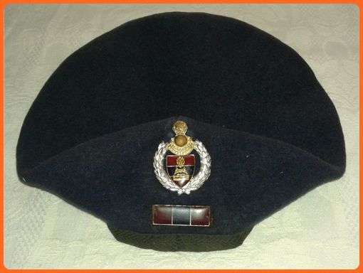 MILITARY CAP WITH BADGES