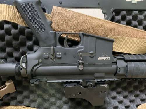UMAREX SELF-DEFENSE / TRAINING FULL AUTO AR15 ASSUALT RIFLE MARKER T4E TM4 RIS 2.7KG + EXTRA`S
