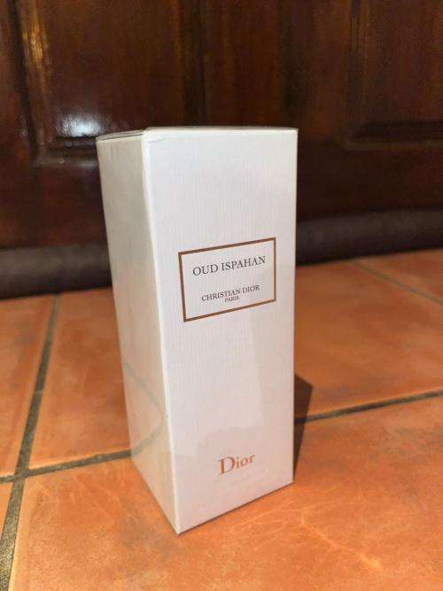 PERFUME