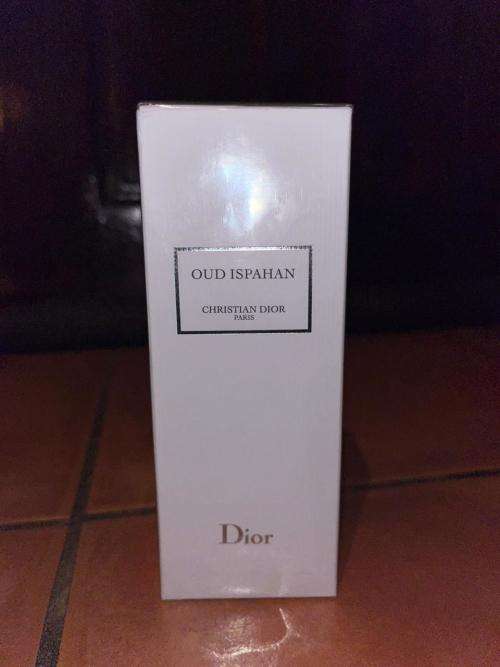 PERFUME