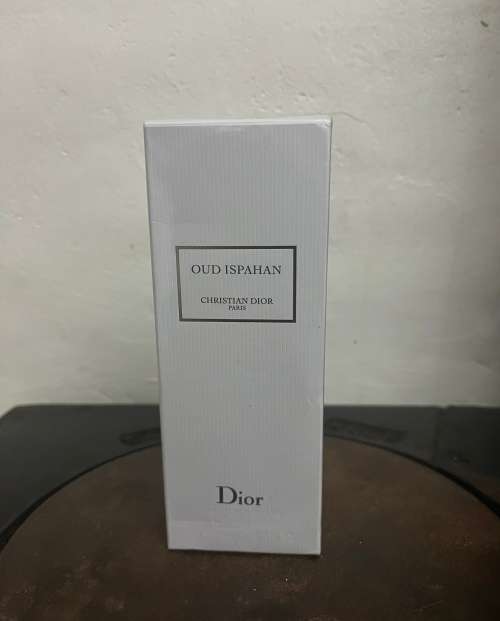 PERFUME