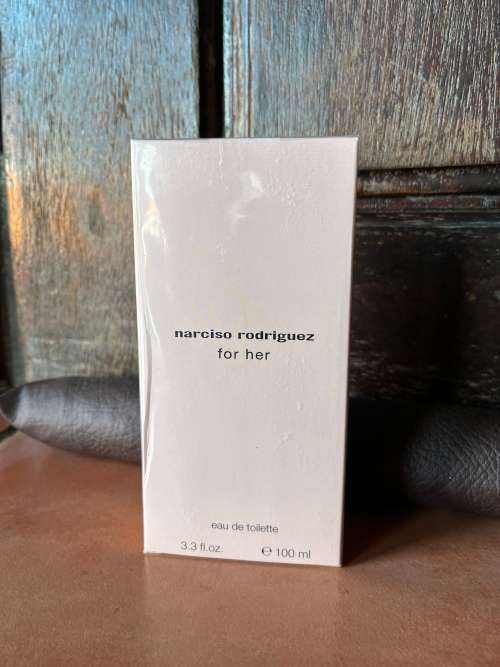PERFUME