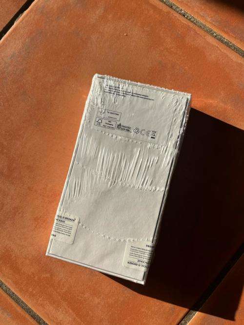 BRAND NEW SAMSUNG GALAXY S21 FE 5G 128GB