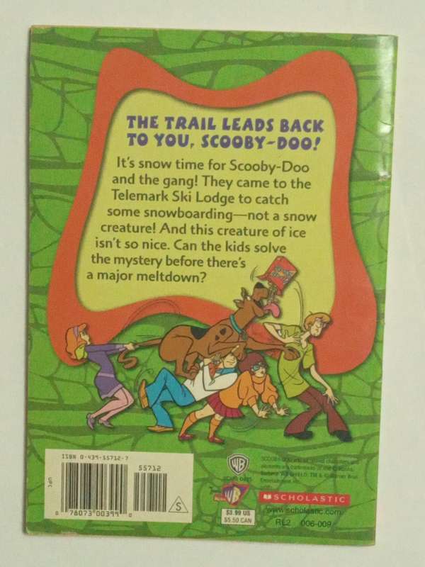 Scooby-Doo - A junior chapter book snowman snowdown by Joy Brewster- 2004