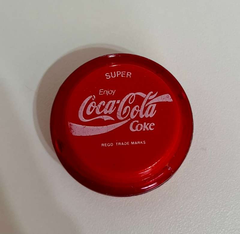 Vintage Coca Cola yoyo, damaged