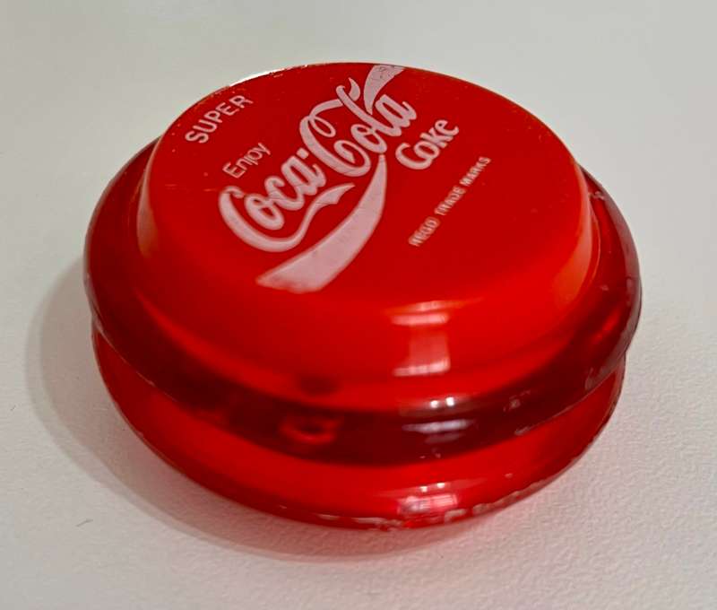 Vintage Coca Cola yoyo, damaged