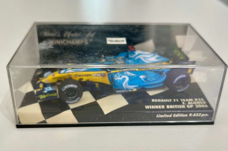 Minichamps 1:43 Renault R26 Fernando Alonso British GP winner 2006 Diecast
