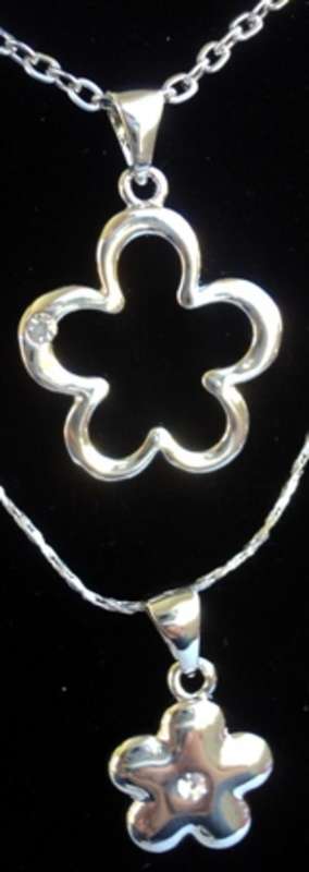 Friendship Necklaces with Flower Designs