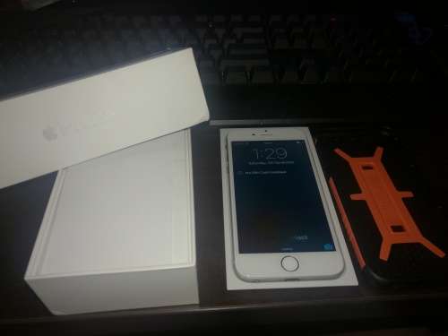 iPhone 6 16GB WITH BOX
