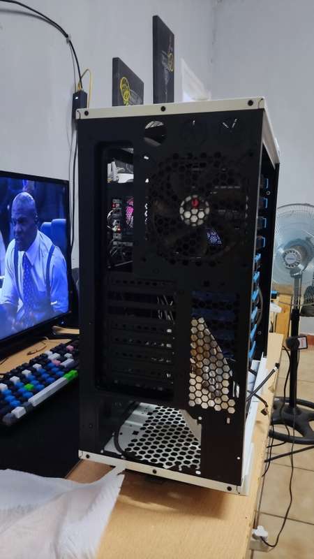 Thermaltake Armor Revo Snow Edition Full-Tower Gaming ATX Chassis (No PSU) (White)