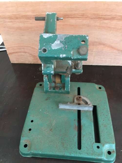Angle grinder miter stand