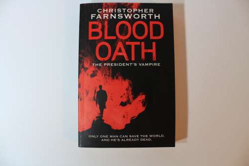 Blood Oath - Paperback - Christopher Farnsworth