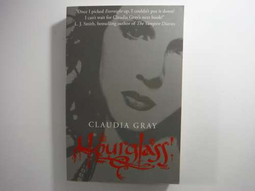Hourglass - Paperback - Claudia Gray