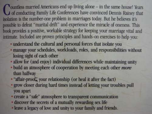 Staying Close : Stopping the Natural Drift Toward Isolation in Marriage - Dennis Rainey