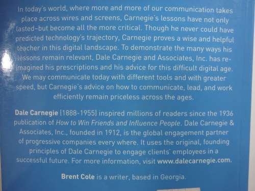 How to Win Friends and Influence People in the Digital Age - Dale Carnegie and Associates