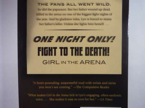 Girl in the Arena - Paperback - Lise Haines