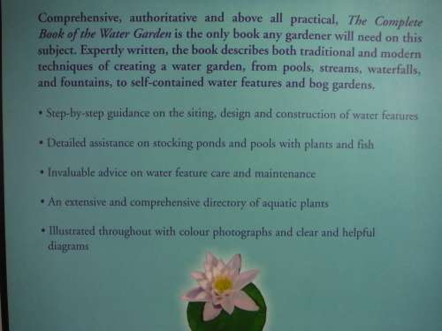 The Complete Book of The Water Garden - Softcover - Philip Swindells