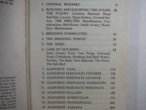 Encyclopedia of Lovebirds - Dr Matthew M. Vriends - 1978