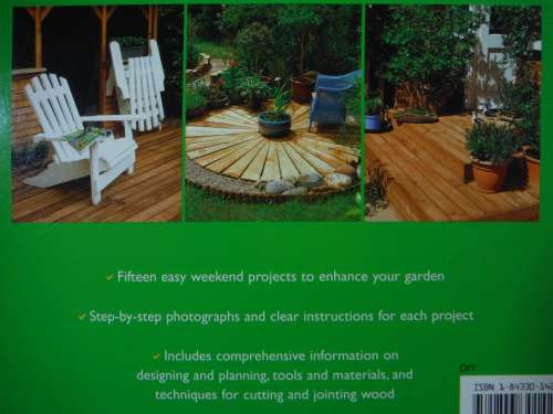 Weekend DIY : Decks and Decking - 15 Step-by-Step Projects - Alan and Gill Bridgewater