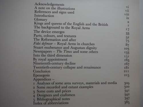 The Royal Arms : Its Graphic and Decorative Development - Charles Hasler