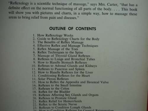 Helping Yourself with Foot Reflexology - Paperback - Mildred Carter - 1977