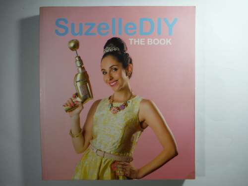SuzelleDIY : The Book - Softcover