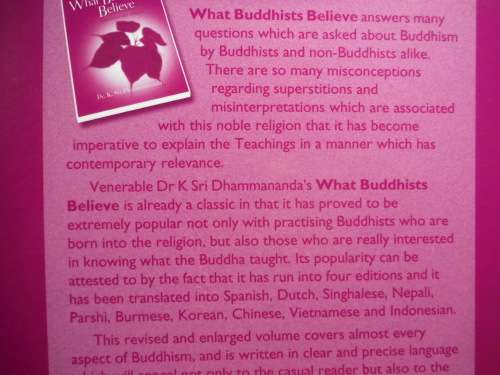 What Buddhists Believe : Expanded 4th Edition - Dr K. Sri Dhammananda