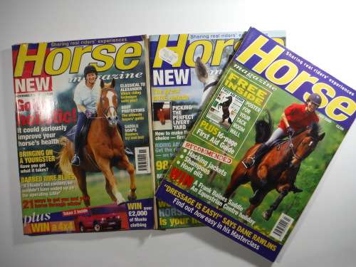 A Mixed Lot of 8 Horse Magazines
