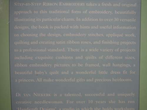 Step-by-Step Ribbon Embroidery - Hardcover - Di van Niekerk