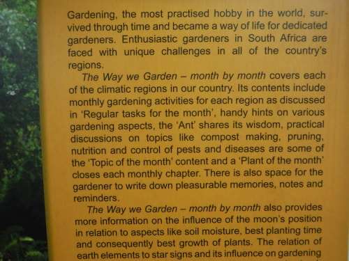 The Way We Garden : Month by Month - Softcover - Reg Botha
