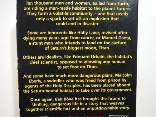 Saturn - Paperback - Ben Bova