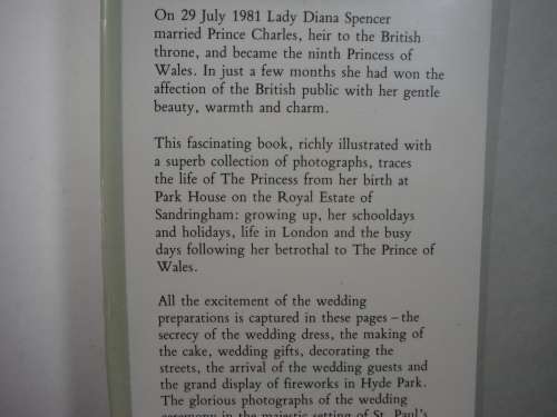 The Country Life Book of Diana : Princess of Wales - Hardcover - Lornie Leete-Hodge
