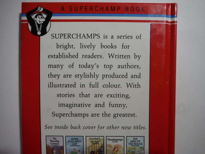 A Spook at the Superstore - Hardcover - Chris Powling