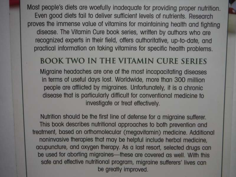 The Vitamin Cure for Migraines - Paperback - Steve Hickey, PH.D.