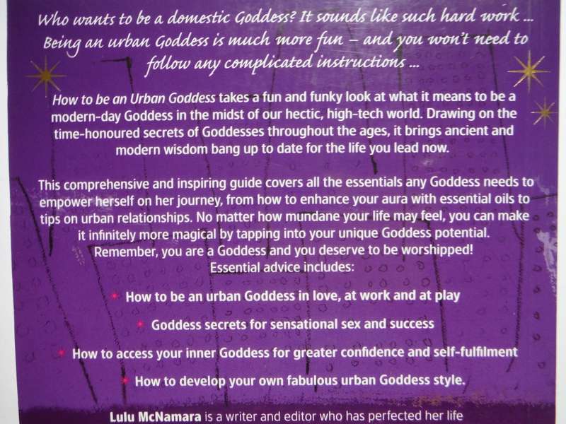 How to be an Urban Goddess - Paperback - Lulu McNamara