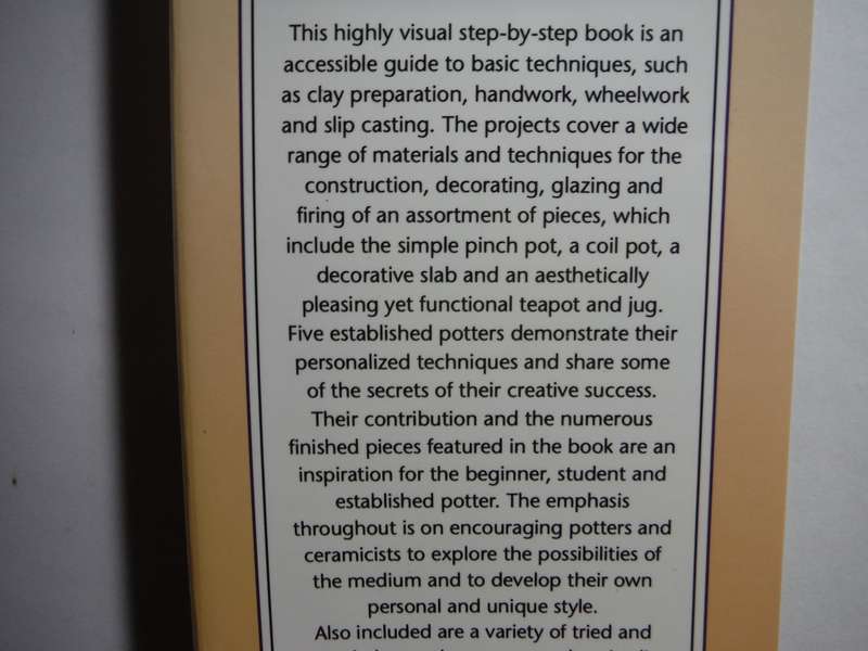 Step-by-Step Pottery and Ceramics : A South African Guide - Hardcover - Lorette Espi