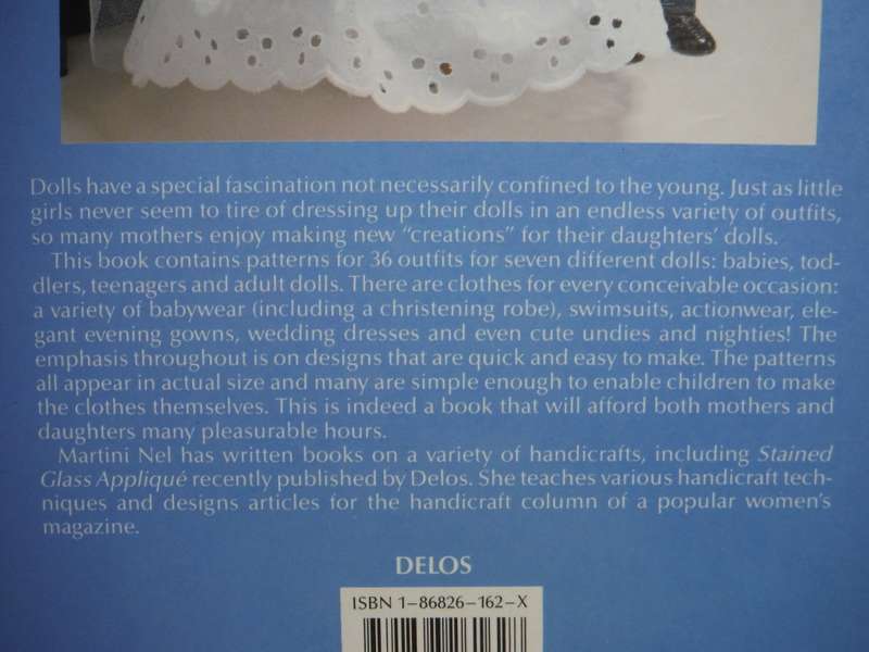 Dolls` Clothes : Patterns for 36 easy-to-make Outfits - Softcover - Martini Nel
