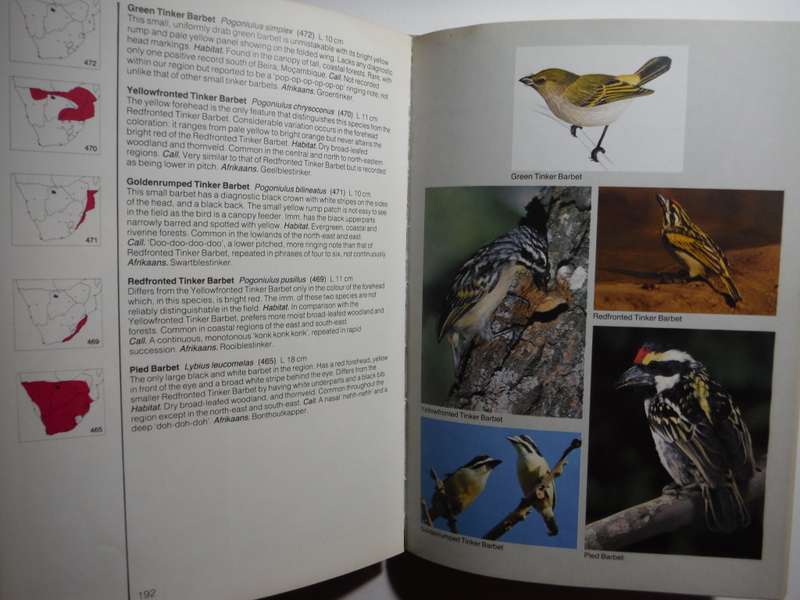 Ian Sinclair`s Field Guide to The Birds of Southern Africa - Hardcover - 1987 Second Edition