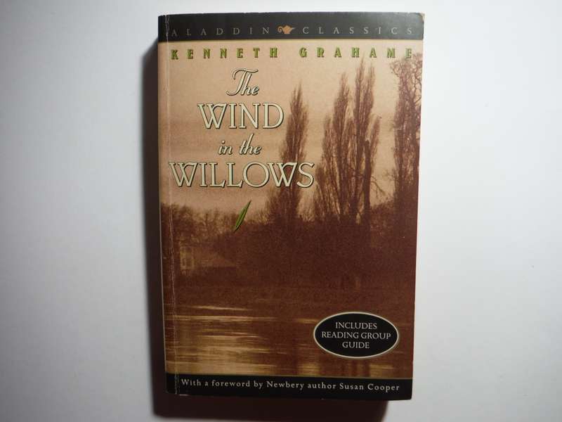 The Wind in the Willows - Paperback - Kenneth Grahame