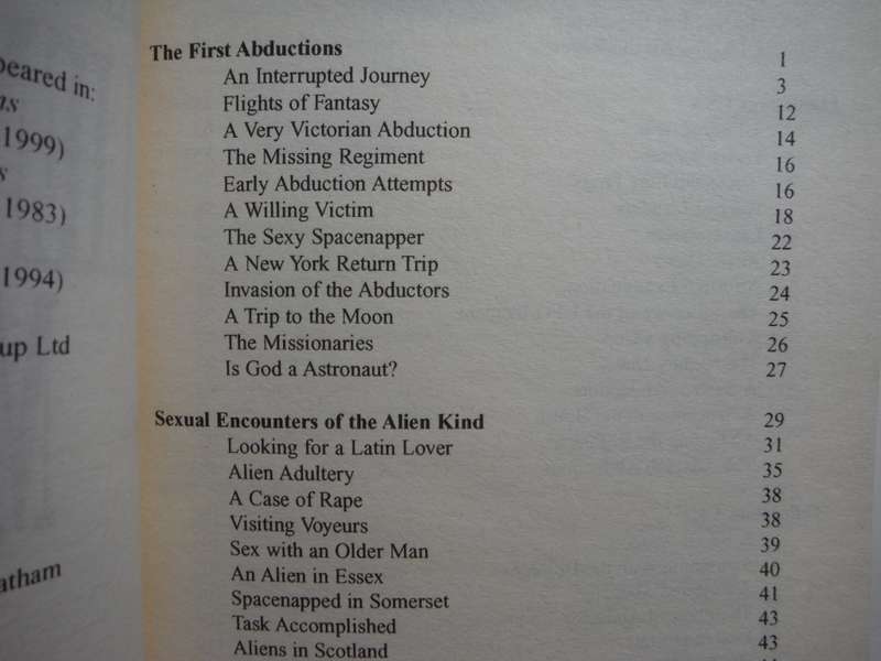 The World's Greatest Alien Abduction Mysteries - Paperback - Chancellor Press