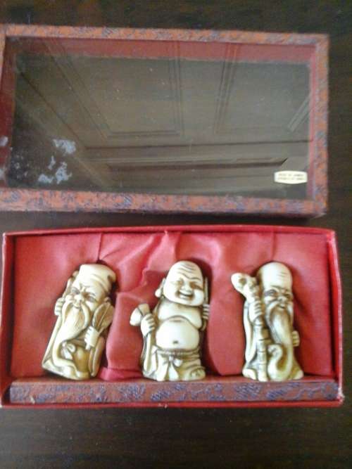 CHINESE FIGURINES