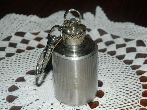 SMALL WHISKEY FLASK (STAINLESS STEEL) KEYRING