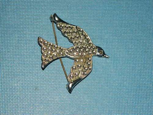 SILVER PLATED MARGASETE SWALLOW BROOCH