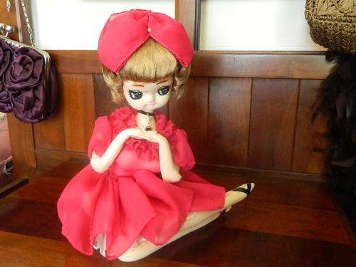 DRESSER DOLL