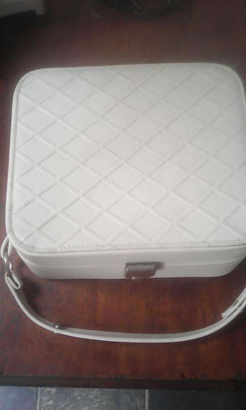 VANITY CASE. RETRO