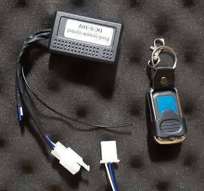 Automotive Flash Remote + Receiver - R1 NO RESERVE!!!