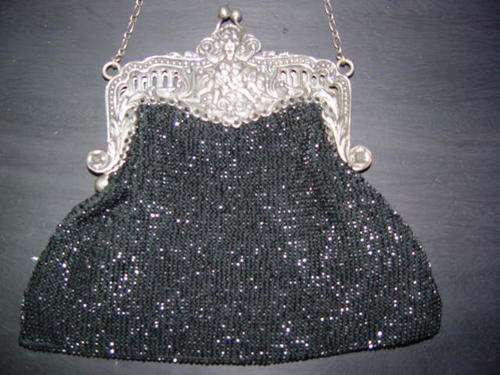 Antique Silverframed handbag with Angelmotive